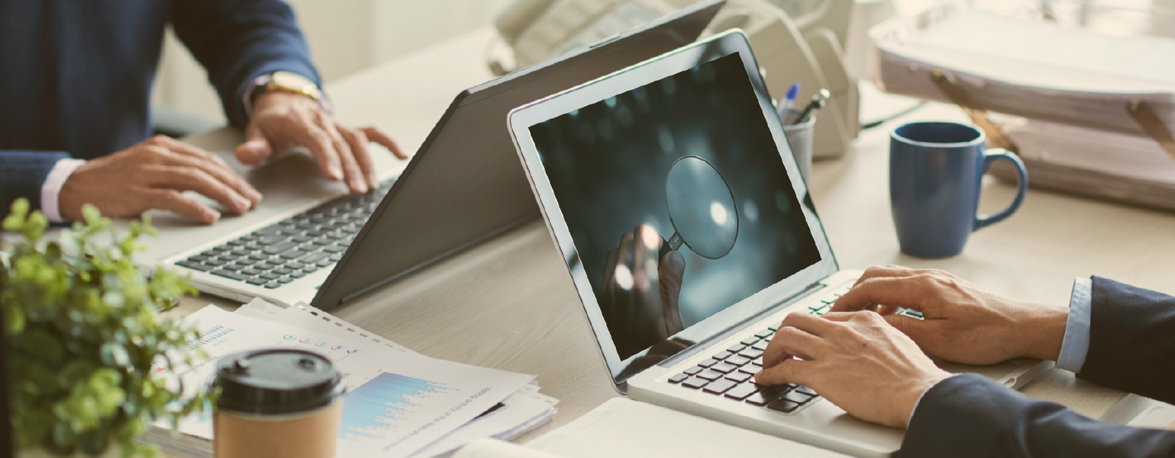 ນັກສືບເອກະຊົນການຄ້າທີ່ມີຄຸນນະພາບສູງ